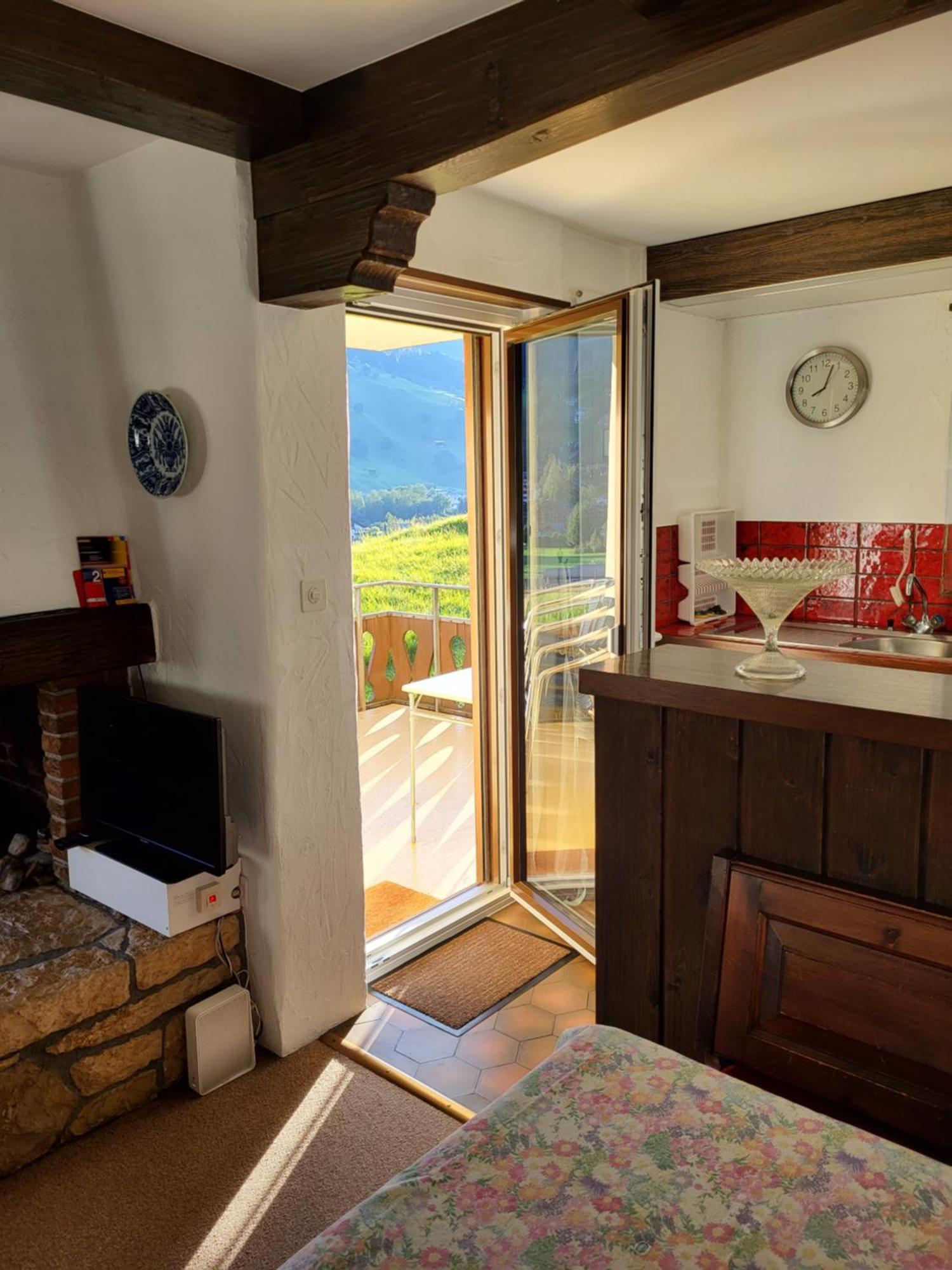 Appartement in Hus Signal met prachtig uitzicht op de bergen Klosters Buitenkant foto