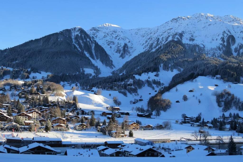 Appartement in Hus Signal met prachtig uitzicht op de bergen Klosters Buitenkant foto